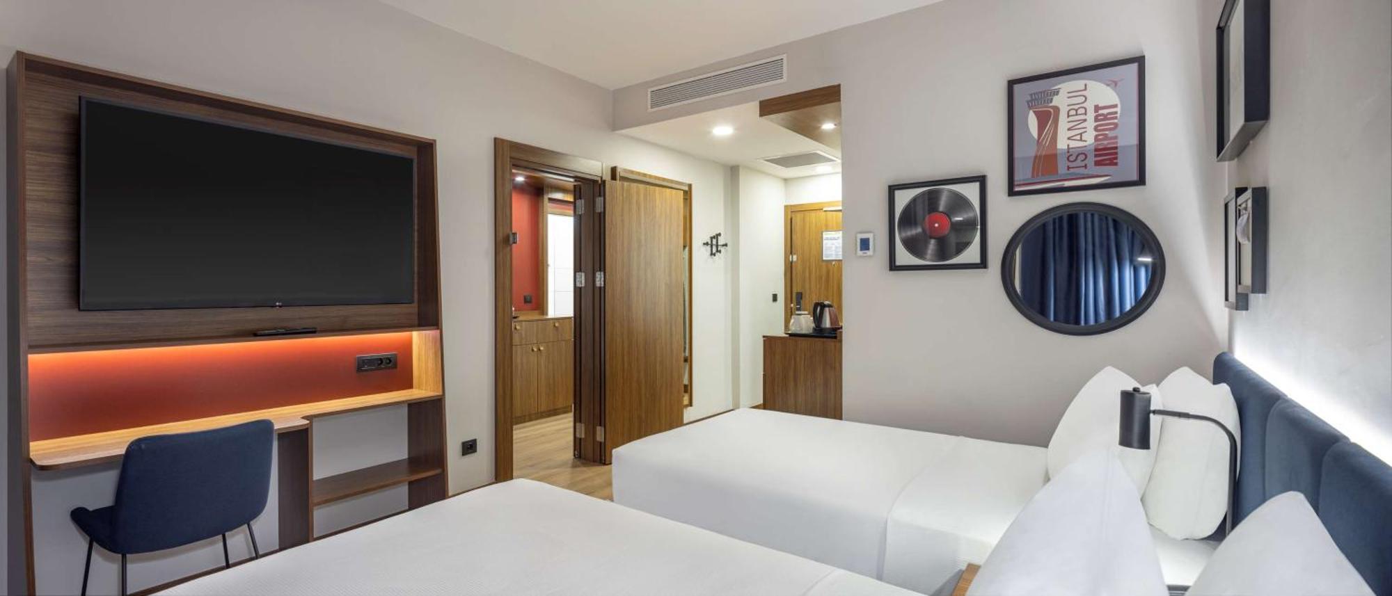 Hampton By Hilton Airport, Arnavutkoy Готель 4*